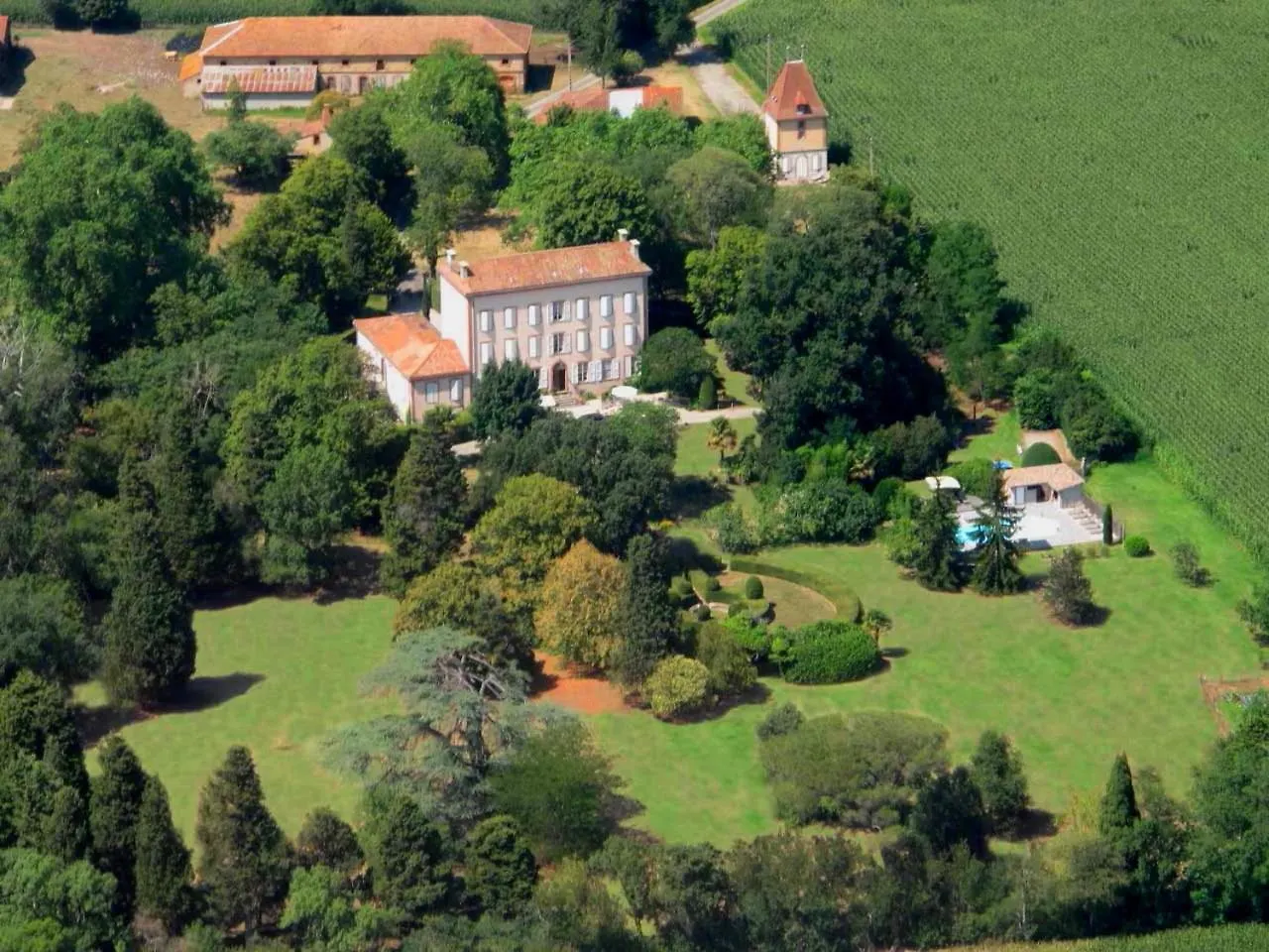 Maison Hebergement Pour 15 Personnes Montaut  Holiday home
